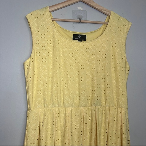 Ronni Nicole Yellow Eyelet Stretch Dress Sze 12 Fully Lined Summer Vtg Style EUC - Picture 2 of 7